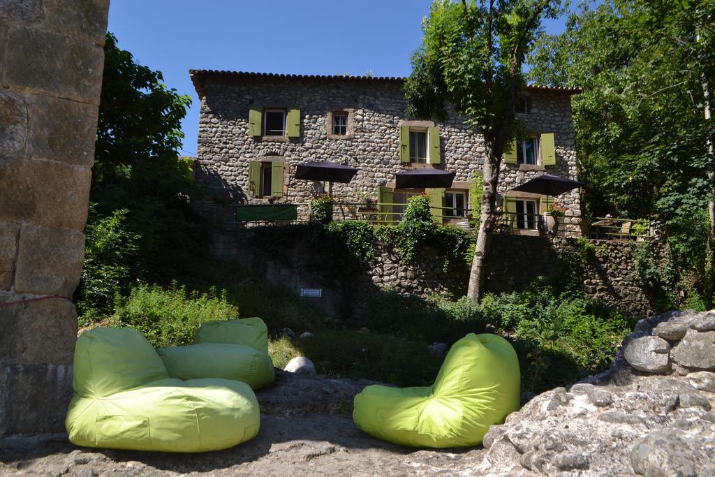 Maison Sous Le Pont Bed & Breakfast Meyras Exterior photo